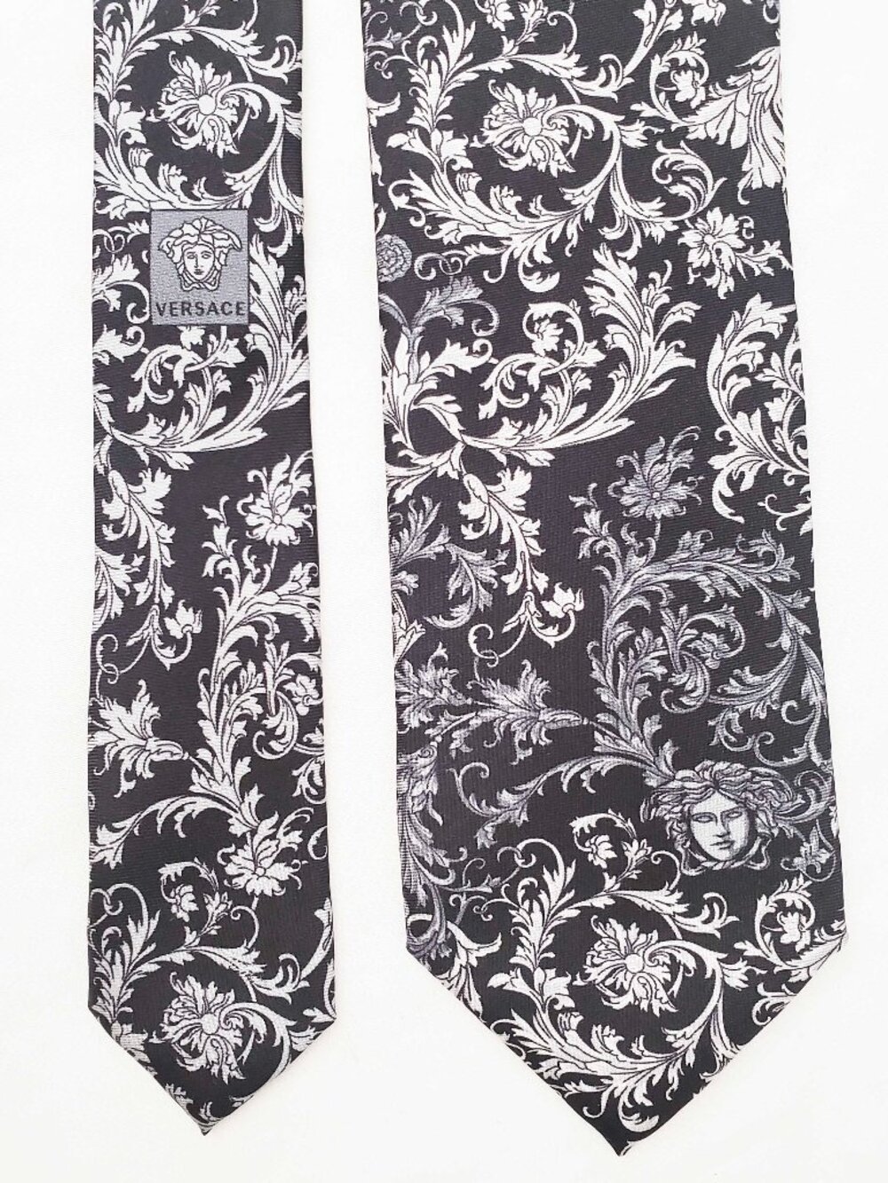 Versace Men's Monochrome Black Gray White Baroque Floral Print Medusa Neck Tie